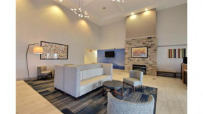 Holiday Inn Express Hotel & Suites Milwaukee Airport by IHG
